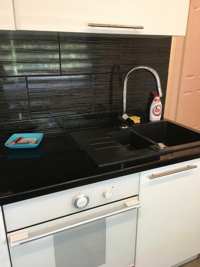 Igenyes Lakas Appartement Szeged Buitenkant foto